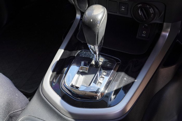 2017 Nissan Navara SL