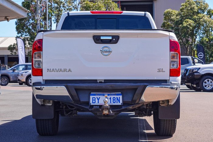 2017 Nissan Navara SL
