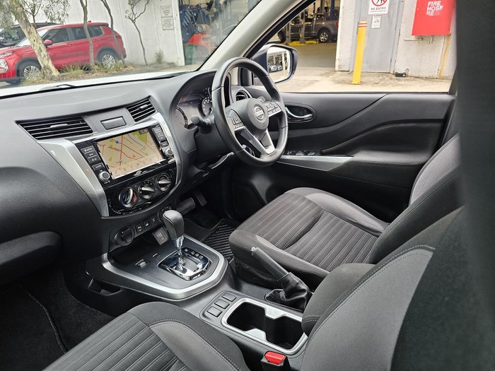 2020 Nissan Navara ST