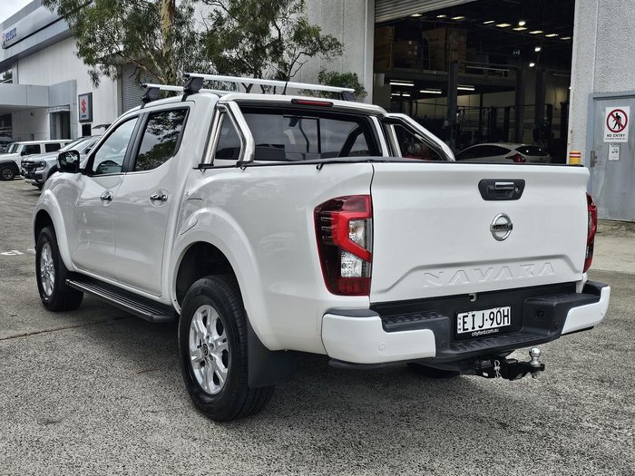 2020 Nissan Navara ST