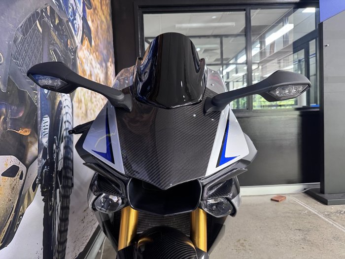 2015 Yamaha YZF-R1 M SILVER