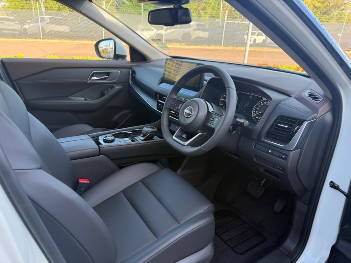 2025 Nissan X-TRAIL ST-L