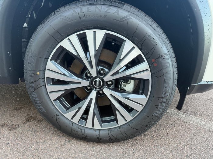 2025 Nissan X-TRAIL ST-L