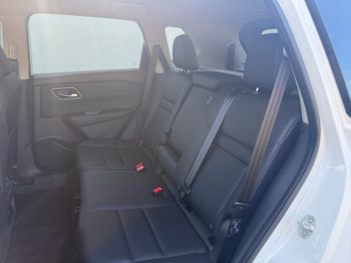 2025 Nissan X-TRAIL ST-L