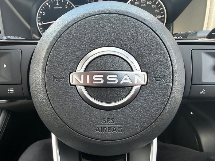 2025 Nissan X-TRAIL ST-L