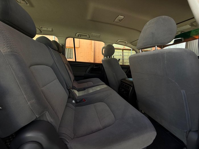 2009 Toyota Landcruiser GXL VDJ200R 4X4 Constant Powder White