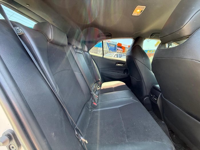 2019 Toyota Corolla ZR Hybrid ZWE211R White