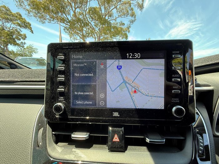 2019 Toyota Corolla ZR Hybrid ZWE211R White