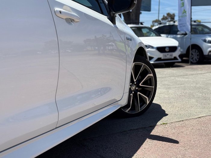 2019 Toyota Corolla ZR Hybrid ZWE211R White