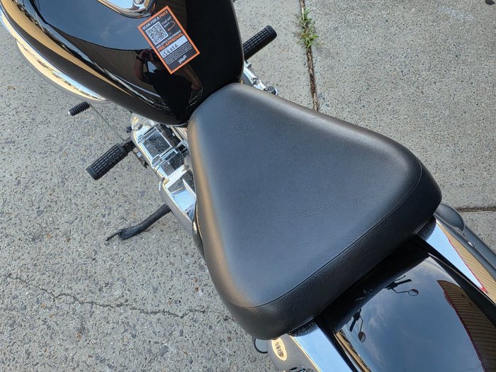 2011 Suzuki VL250 (LC250 INTRUDER) BLACK