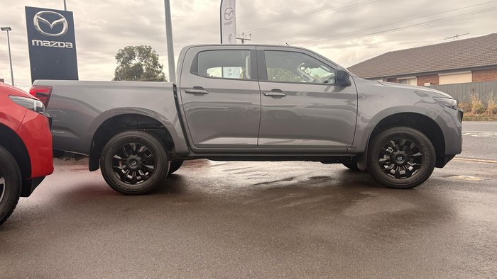 2025 Mazda BT-50 XS