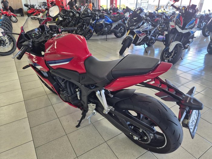 2025 Honda CBR650R E-Clutch CBR 650 Red