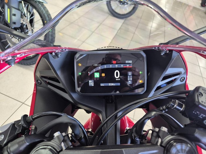 2025 Honda CBR650R E-Clutch CBR 650 Red