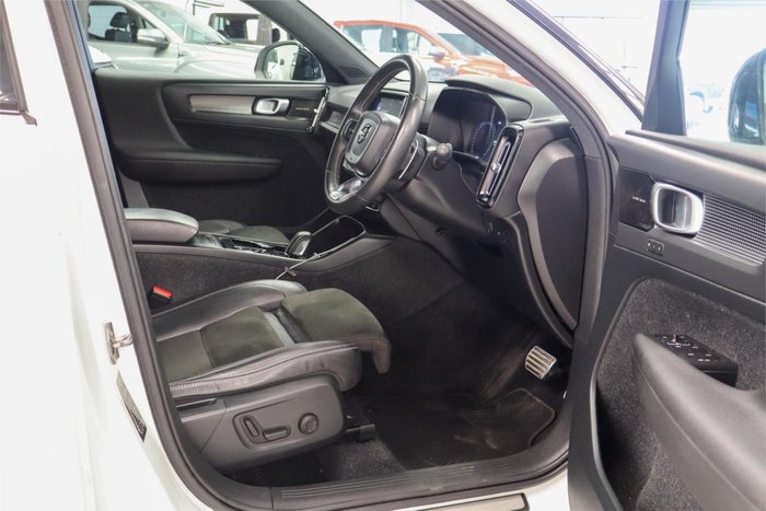 2019 Volvo XC40 T5 R-Design MY20 AWD Crystal White