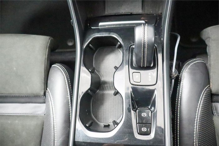 2019 Volvo XC40 T5 R-Design MY20 AWD Crystal White