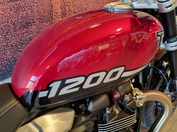 2025 Triumph Speed Twin 1200 Speed Twin Red