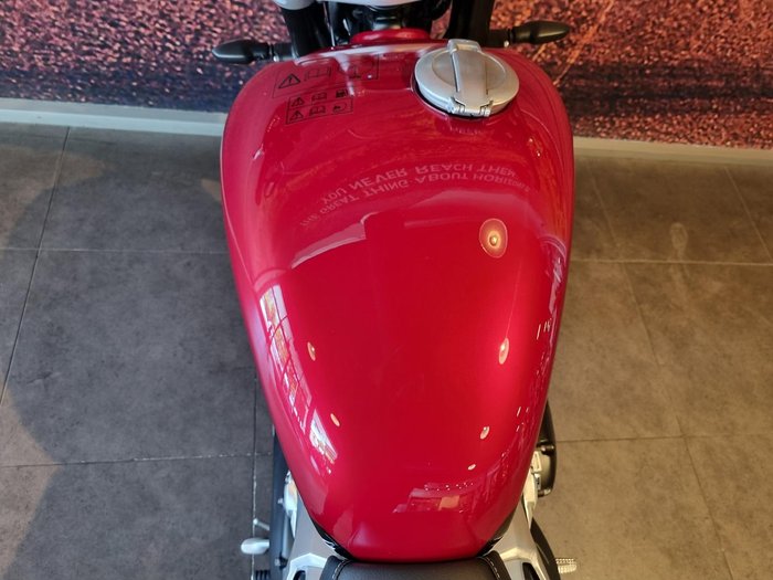 2025 Triumph Speed Twin 1200 Speed Twin Red