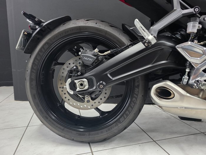 2023 TRIUMPH TRIDENT 660 Red