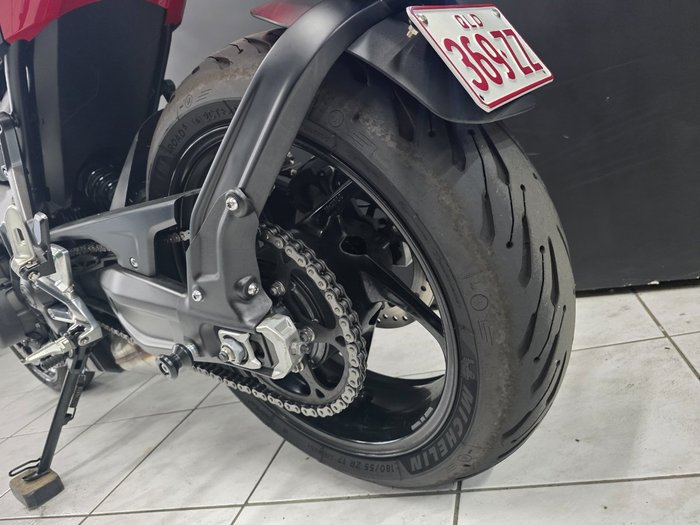 2023 TRIUMPH TRIDENT 660 Red