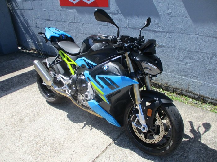 2025 BMW Motorrad S 1000 R BLUE