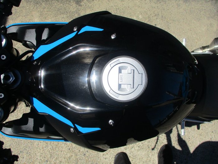 2025 BMW Motorrad S 1000 R BLUE