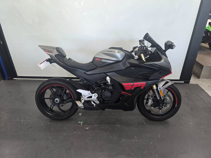 2025 CFMOTO 2025 Cf Moto 450CC 450 SR S Road Black