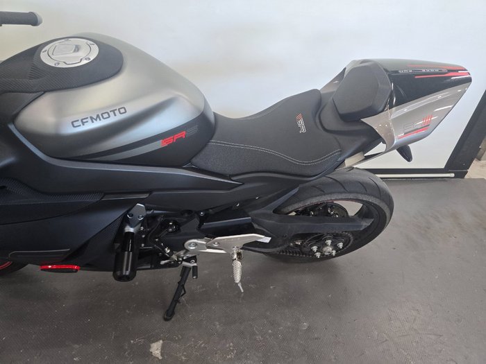 2025 CFMOTO 2025 Cf Moto 450CC 450 SR S Road Black