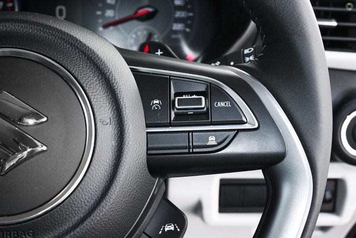 2025 Suzuki Swift Hybrid Plus