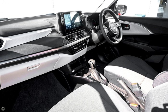 2025 Suzuki Swift Hybrid Plus