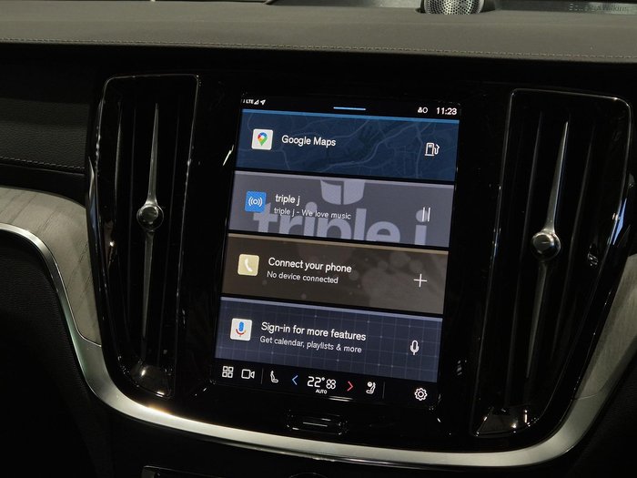 2024 Volvo V60 Cross Country Ultra B5 Bright