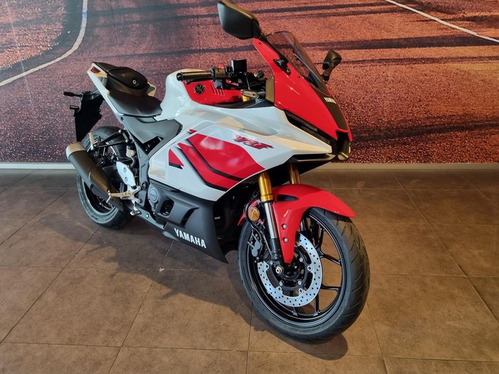 2025 Yamaha YZF-R3 70th Anniversary R3 White