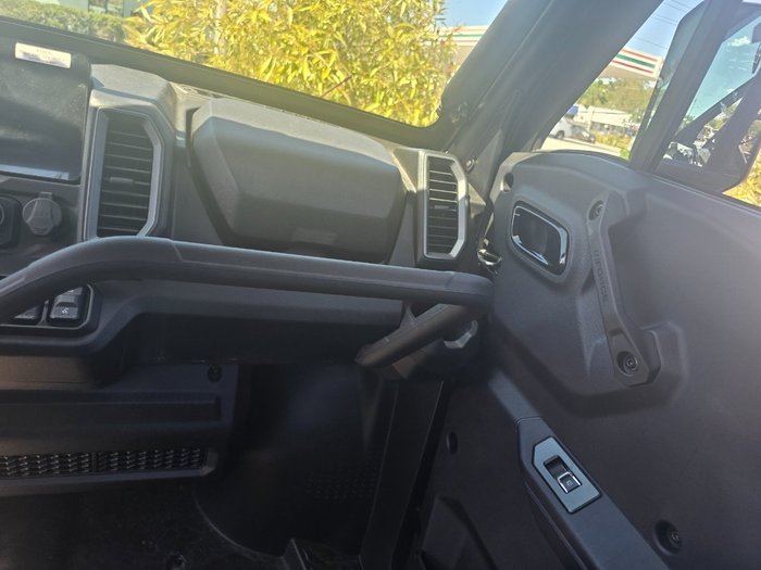 2025 CFMOTO 2025 CF MOTO 1000CC U10 Pro Highland Red