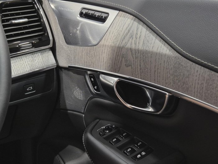 2024 Volvo XC90 Ultra B6 Bright