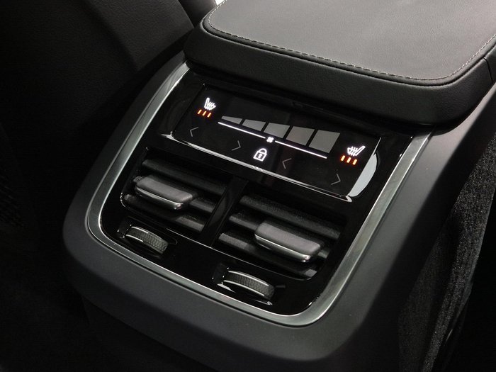 2024 Volvo XC90 Ultra B6 Bright