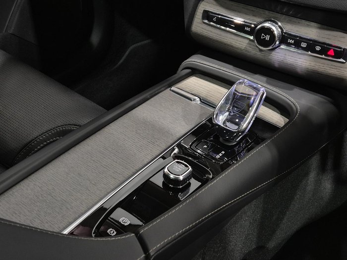 2024 Volvo XC90 Ultra B6 Bright