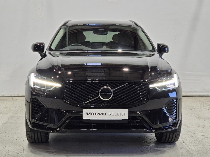 2025 Volvo XC60 Ultra T8 Plug-In Hybrid Dark