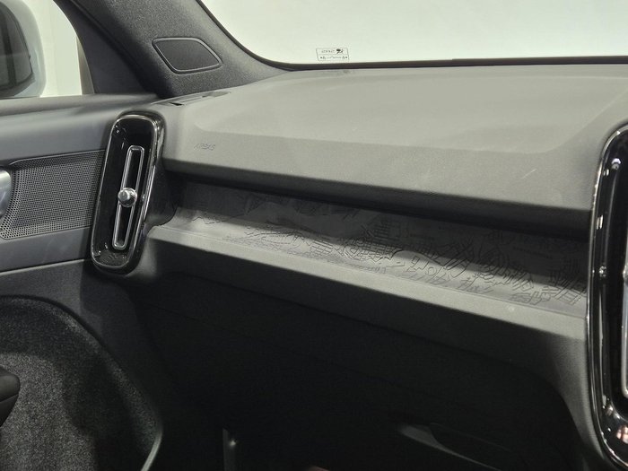 2024 Volvo XC40 Recharge Pure Electric