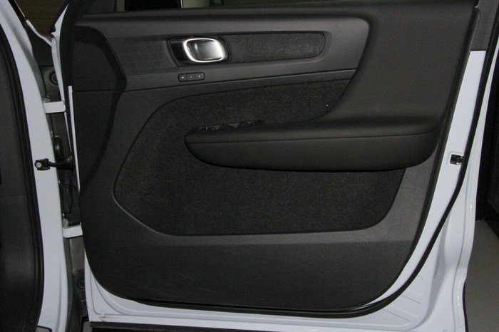 2024 Volvo XC40 Recharge Pure Electric