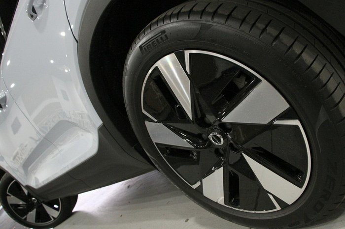 2024 Volvo XC40 Recharge Pure Electric