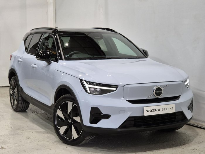 2024 Volvo XC40