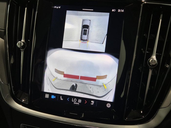 2024 Volvo V60 Cross Country Ultimate B5 Bright