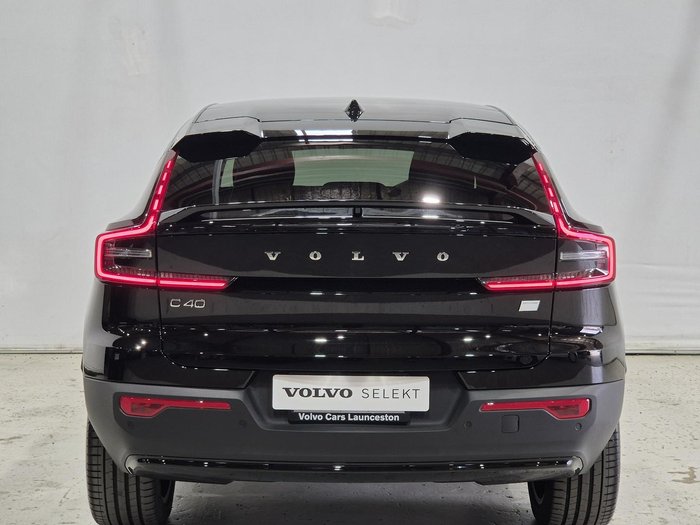 2024 Volvo C40 Recharge