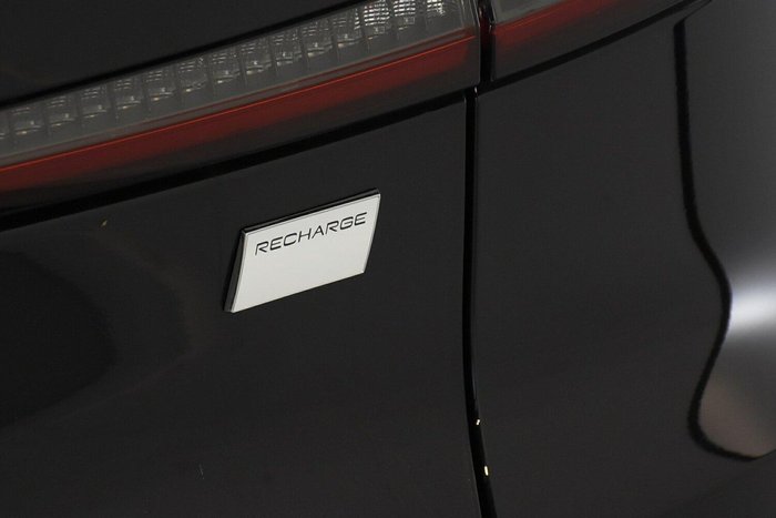 2024 Volvo C40 Recharge