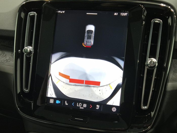 2024 Volvo C40 Recharge