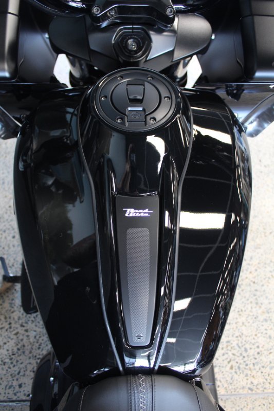 2025 Harley-davidson FLTRX ROAD GLIDE (117) VIVID BLACK
