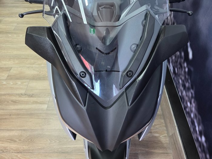 2019 Yamaha XMAX 300 (CZD300A) SILVER