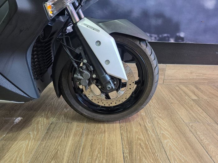 2019 Yamaha XMAX 300 (CZD300A) SILVER