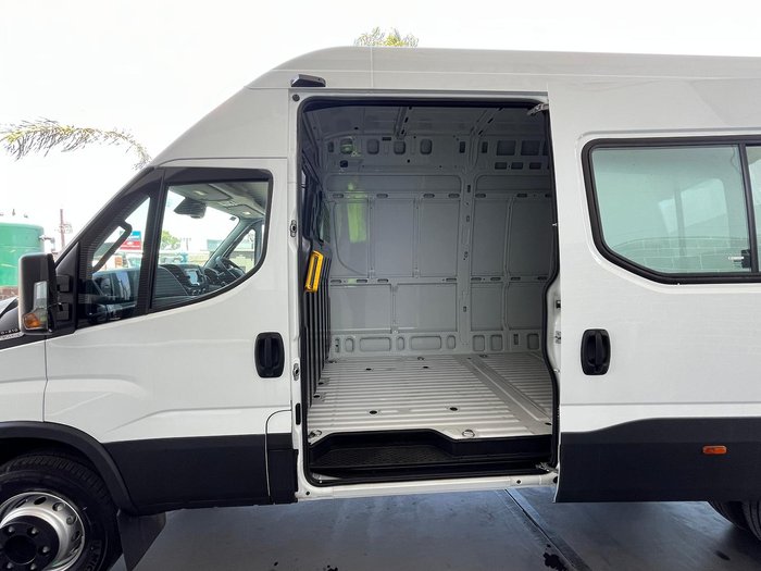 2025 Iveco Daily 70C21V