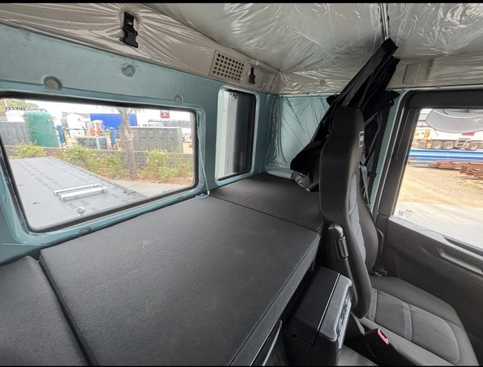 2023 Iveco S-Way AT460