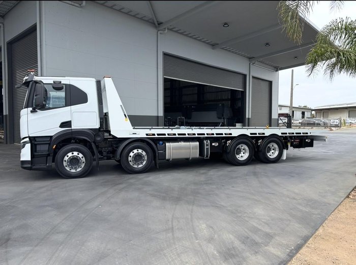 2023 Iveco S-Way AT460